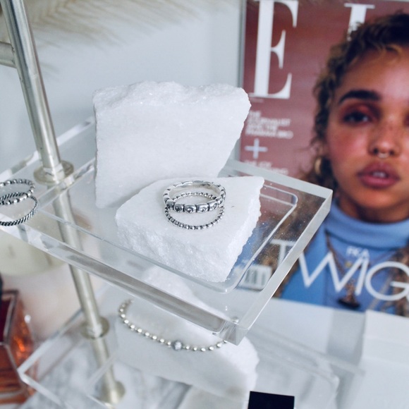 PANDORA Essential Stackable Rings - Picture 2 of 3